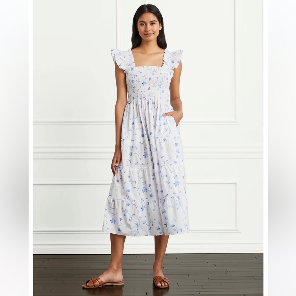 Hill house Nap dress Floral blue and white print. Light weight fabric. midi